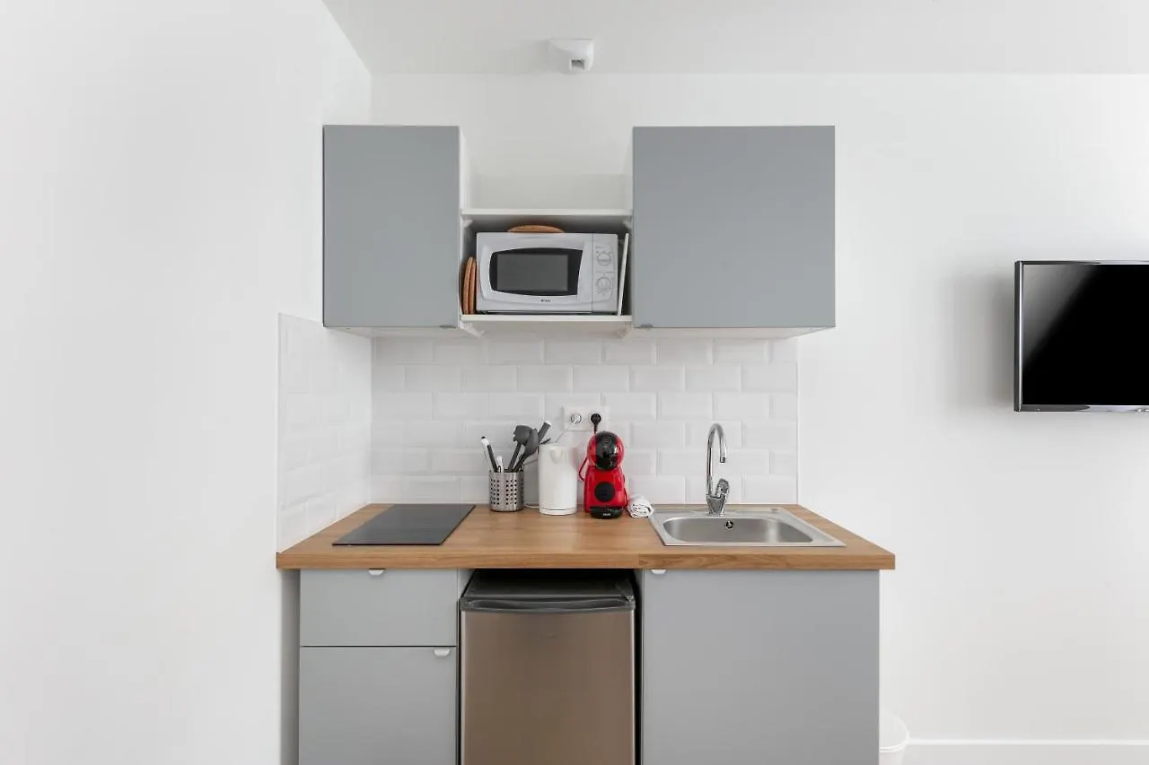 Apartment Du - Superbe Studio Tout Neuf, 2E Etage En Hypercentre Et Tramway Brest